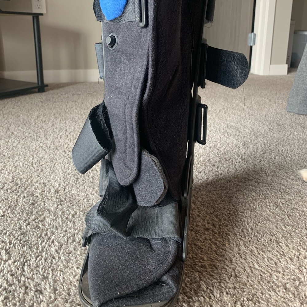 BREG walking boot - Picture 4 of 6